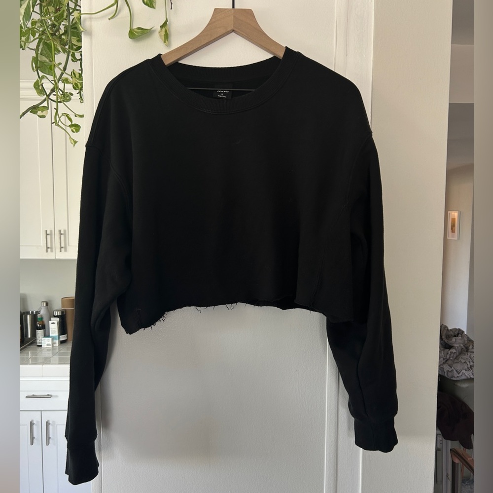 PacSun Cropped Black Sweatshirt